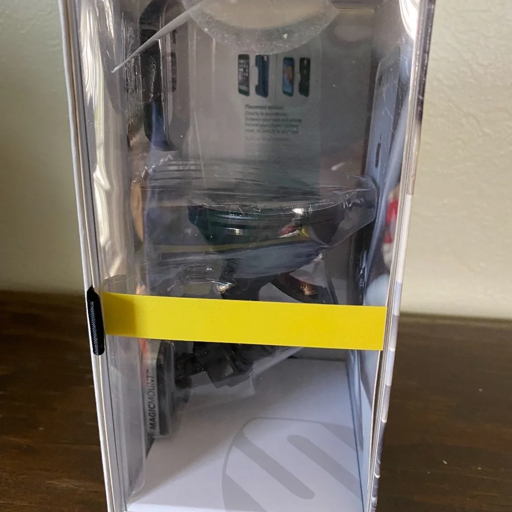 Magic Mount, brand new; for mobile phones, dashboard, car, free up hands, NIB
